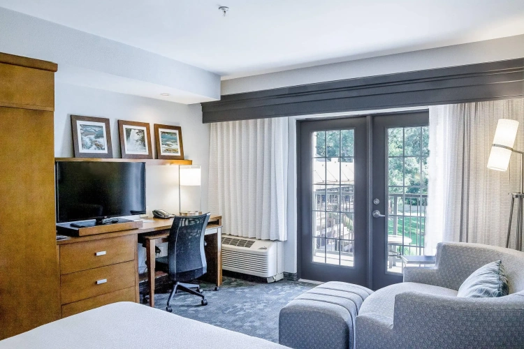 Standard Double room with balcony