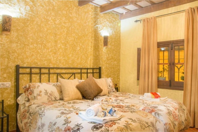 Superior Double room with balcony and with city view