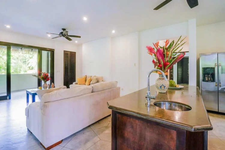 Makara Toucan Suite / 2nd Floor