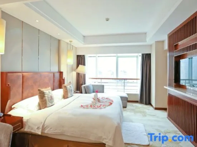 Deluxe Double Family Suite