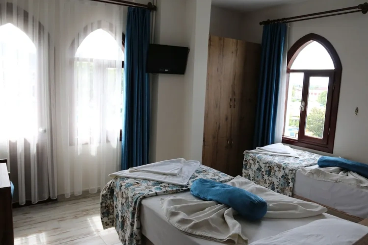 Standard Twin room with balcony