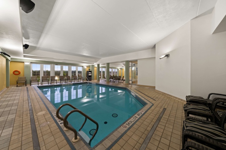 Best Western Plus Orangeville Inn & Suites photo 17