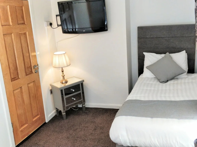 Angel House Bed & Breakfast
