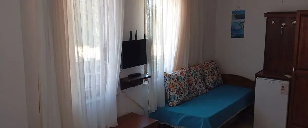 Adalı Pansiyon