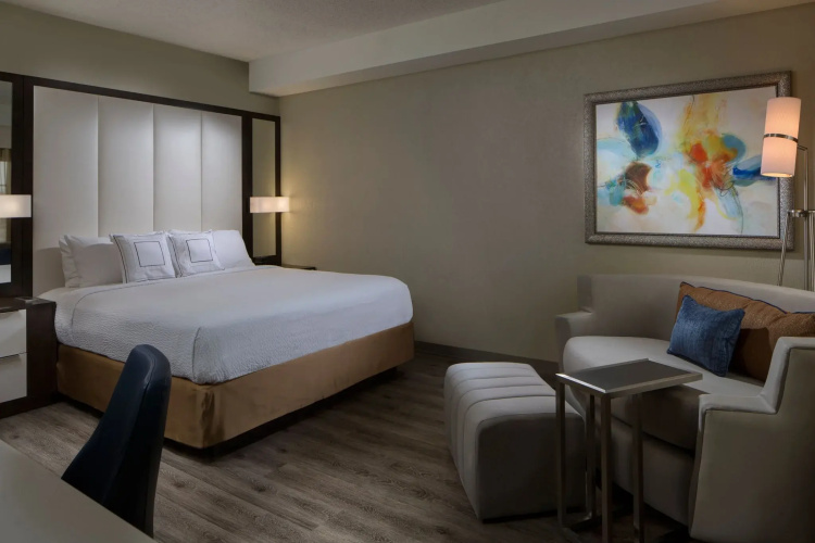 Courtyard by Marriott Miami Beach-South Beach