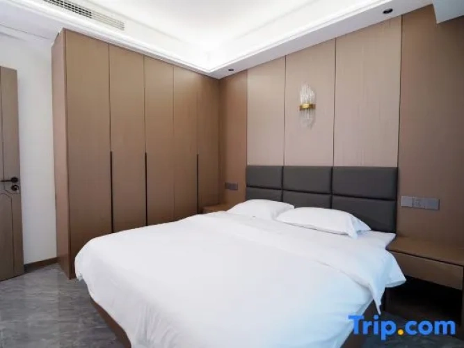 Deluxe Family Suite