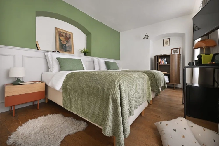Deluxe Twin room