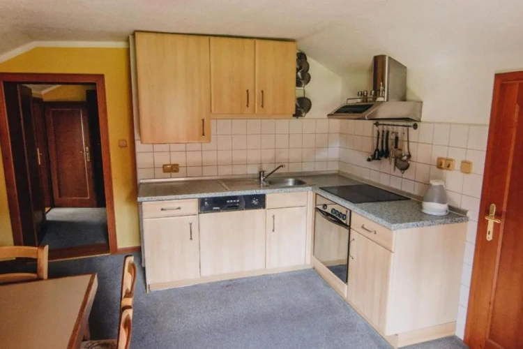 3 Bedrooms Apartment