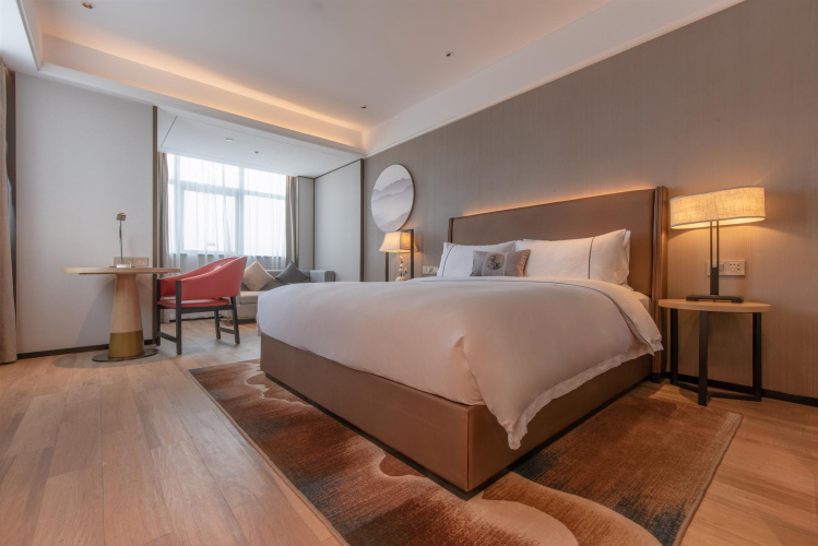 Echarm Hotel (Nanning Huqiu Metro Station)
