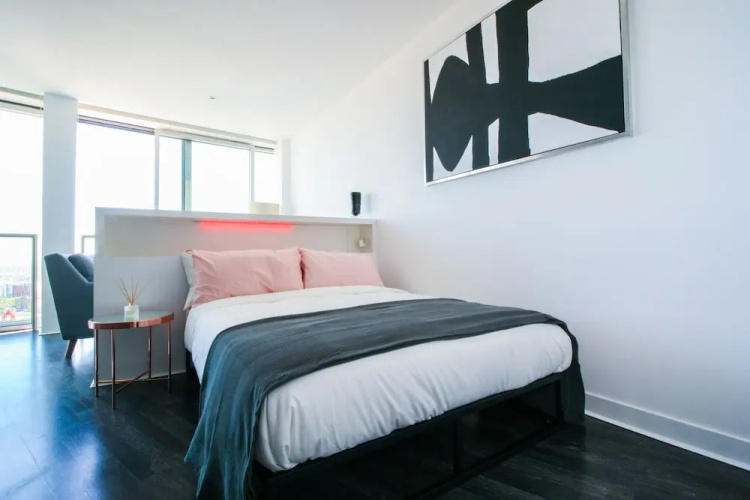 Rotunda - Amazing Skyline Suite