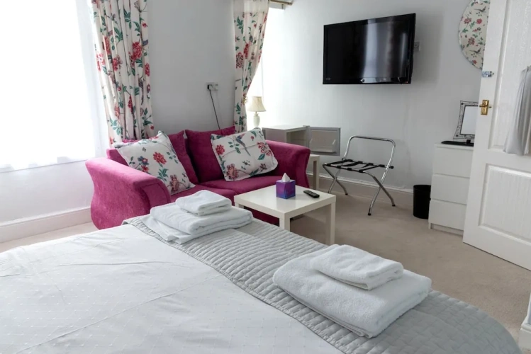 Standard Double Suite