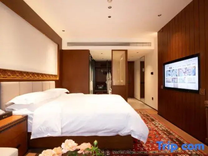 Minshan Yundi Hotel