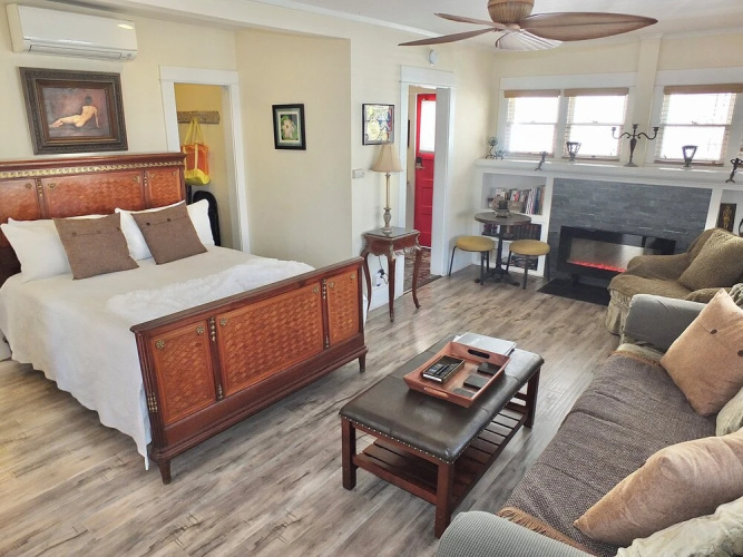 Beach Bungalow-lb