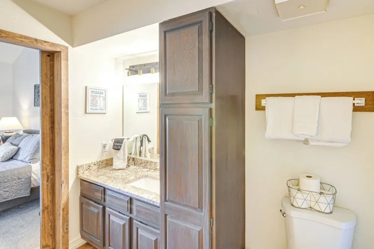 3 Bedrooms Apartment
