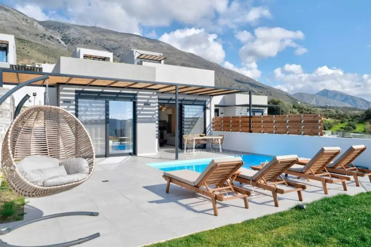 Villa Iris in Mariou
