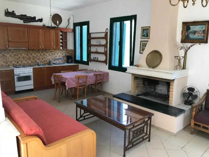 2 Bedrooms Cottage