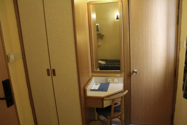 Sliema Chalet Hotel
