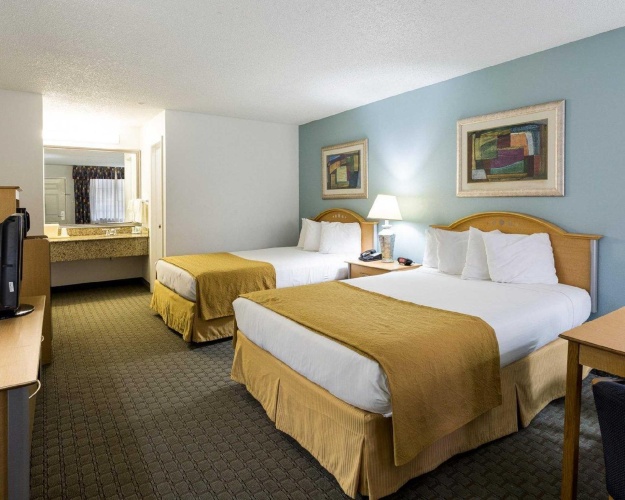 Standard Quadruple room