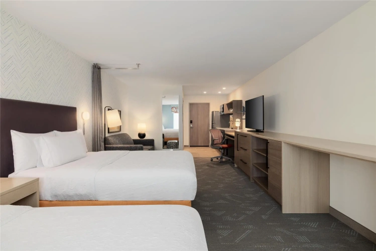 Quadruple Suite