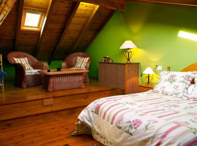 4 Bedrooms Cottage