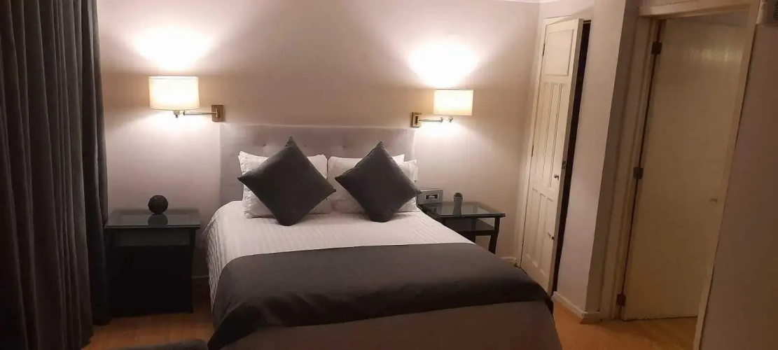 Suites Newton
