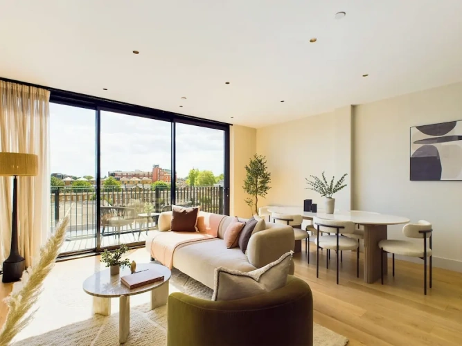 2 Bedrooms Deluxe Penthouse room with balcony
