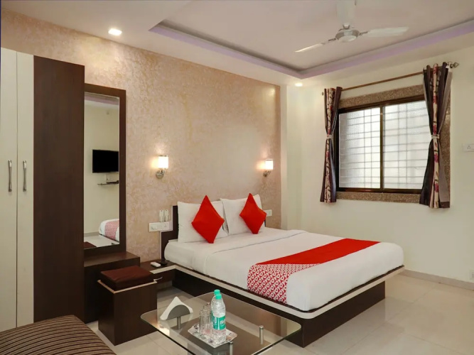 OYO 13902 Orient Bay Inn