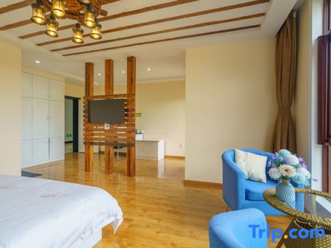 2 Bedrooms Suite