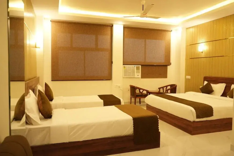 Hotel Golden Palace