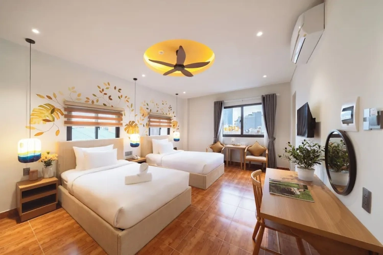 Standard Twin room