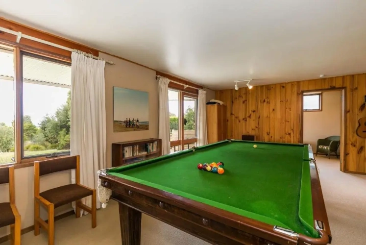 4 Bedrooms Cottage