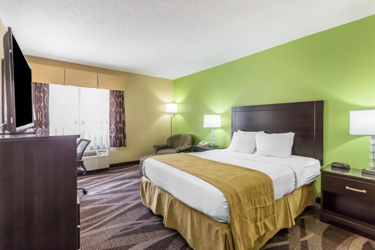 Quality Inn Warsaw I-40