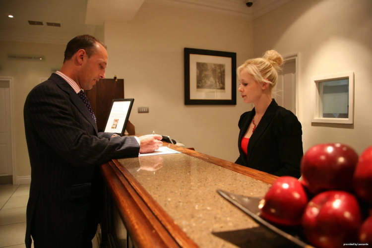 Plus Pinewood On Wilmslow Hotel Cheshire photo 25