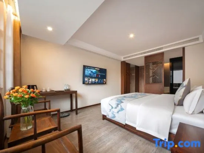 Deluxe Double Suite