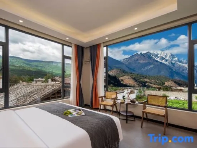 Standard Double room with mountain view