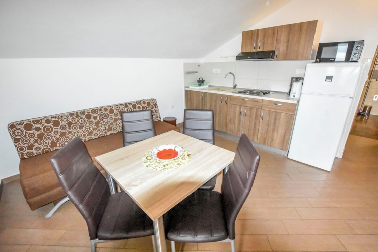 Apartment with balcony