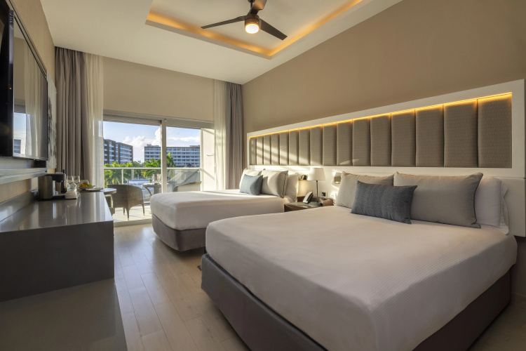 Hideaway At Royalton Blue Waters photo 8