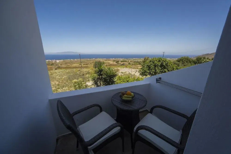 Ianthe Apartments & Villa