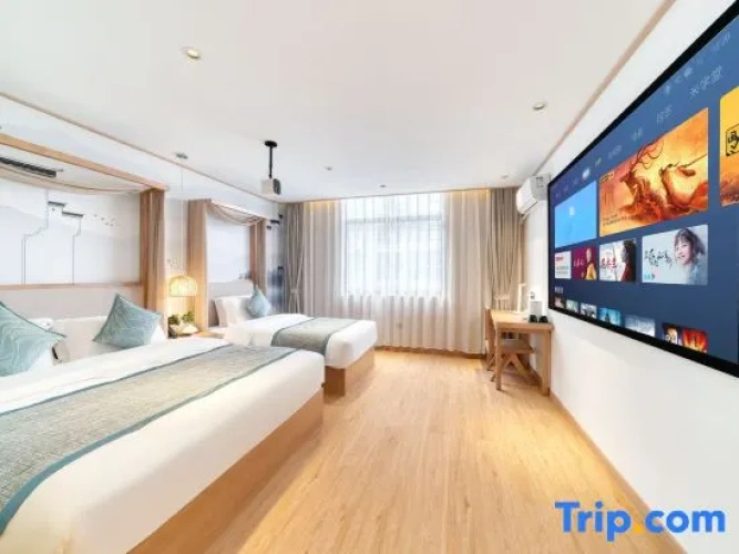 Standard Family room