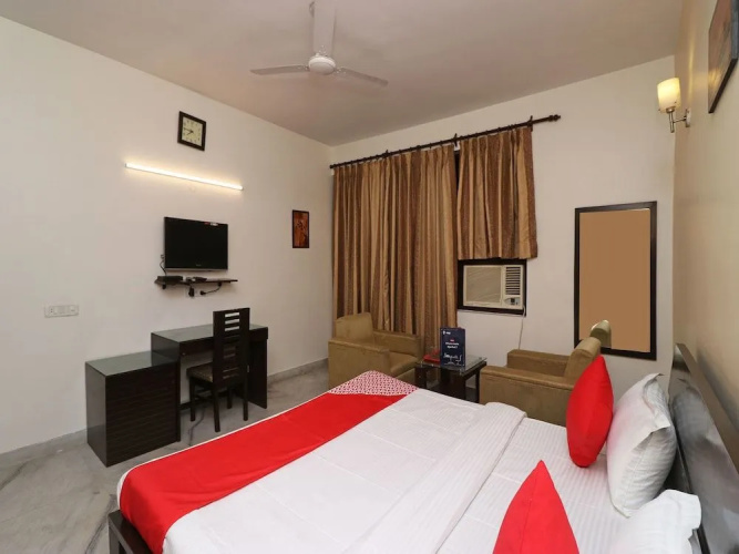 OYO 595 Hotel Aravali View