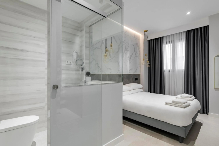 Emba Room
