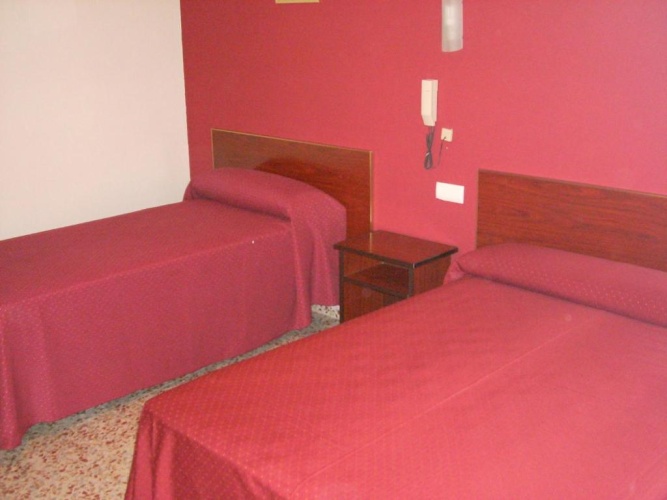 Standard Triple room with view