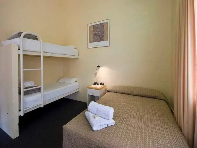 Outback Hotel & Lodge