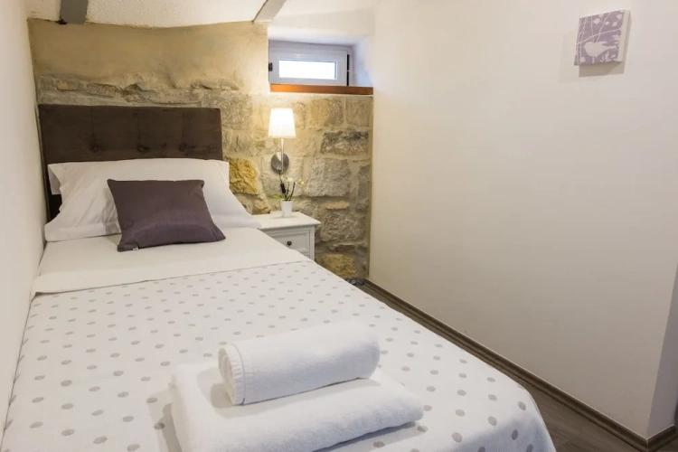 Standard Triple room with sea view