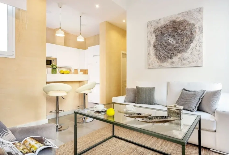 3 Bedrooms Apartment