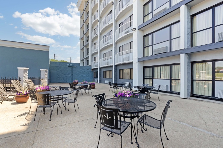 Best Western Plus Midwest Inn photo 24