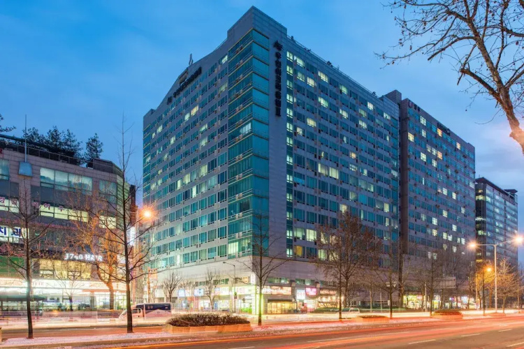 The Uno Residence