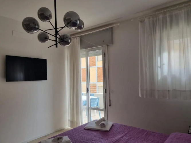 Sea view apartment with swimming pool