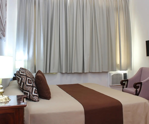 Hotel Plaza