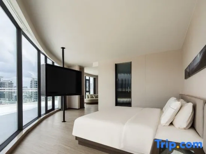Premier Suite